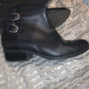 Lauren Ralph Lauren Macelyn Boots  7.5 B